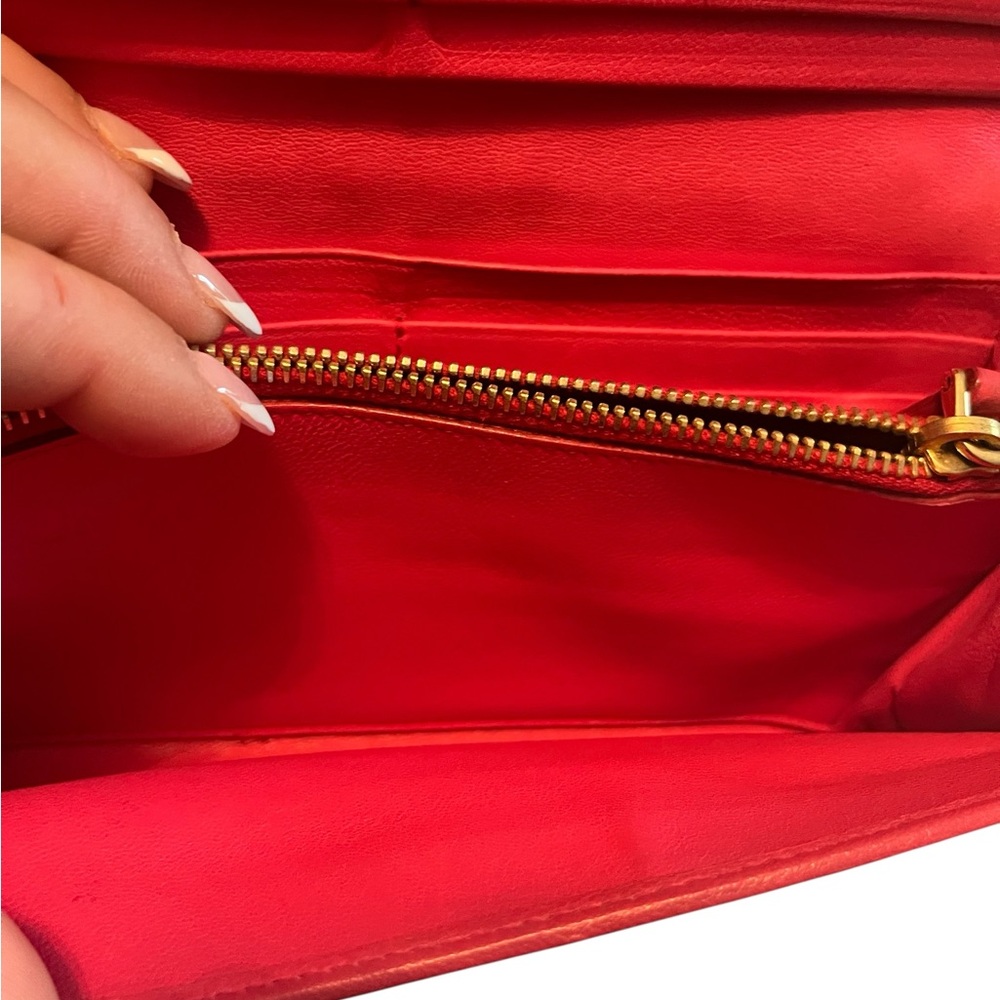Prada Nappa Gauffre Wallet - Picture 8 of 8